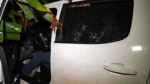 Homem tenta fugir, mas &eacute; executado com cerca de 15 tiros 