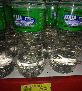 Para coibir abusos, Procon quer pre&ccedil;o de custo para &aacute;lcool e m&aacute;scaras