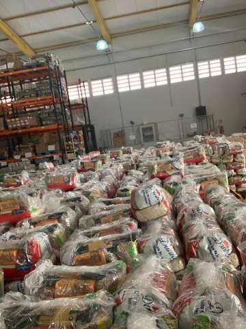 Fam&iacute;lias podem retirar kit merenda nas escolas a partir de segunda-feira