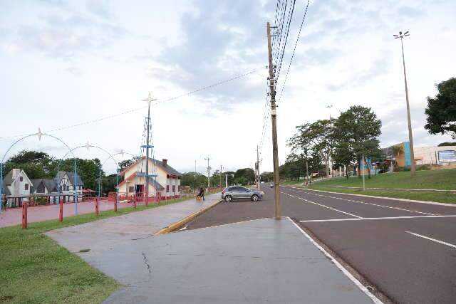 Maioria colabora e pontos que lotavam no &quot;doming&atilde;o&quot; ficam quase vazios