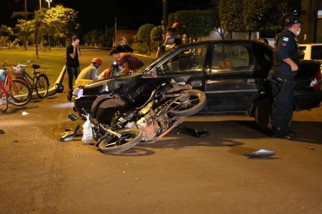 Motorista b&ecirc;bado invade preferencial, atinge moto e garoto de 16 anos morre