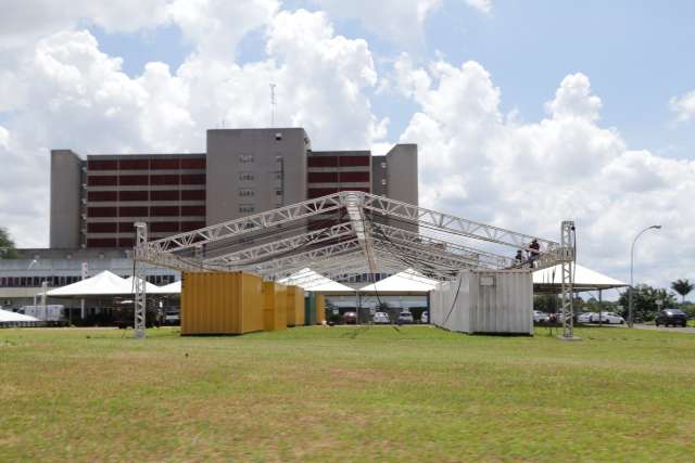 No hospital refer&ecirc;ncia, enfermagem teme d&eacute;ficit e falta de material de protec&atilde;o