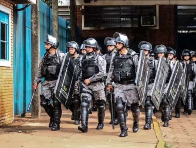 &quot;Salve geral&quot; do PCC p&otilde;e servidores da seguran&ccedil;a em alerta