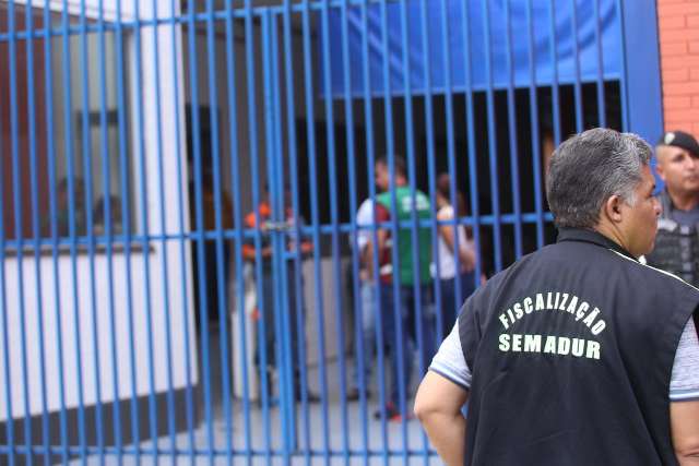 Call center interditado consegue liminar e convoca funcion&aacute;rios para trabalhar
