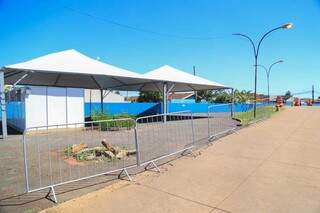Farmácias e postos começam a montar estrutura para campanha de vacinação Farmácias e postos começam a montar estrutura para campanha de vacinação