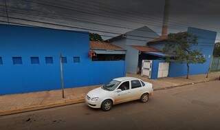 Jovem vai sozinho &agrave; posto e diz que foi baleado durante assalto