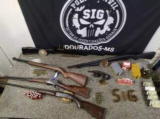 Juiz alega risco do coronav&iacute;rus e d&aacute; liberdade a homem preso com arsenal 