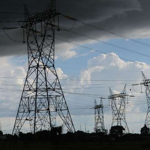 Aneel suspende corte de luz por inadimpl&ecirc;ncia durante 90 dias