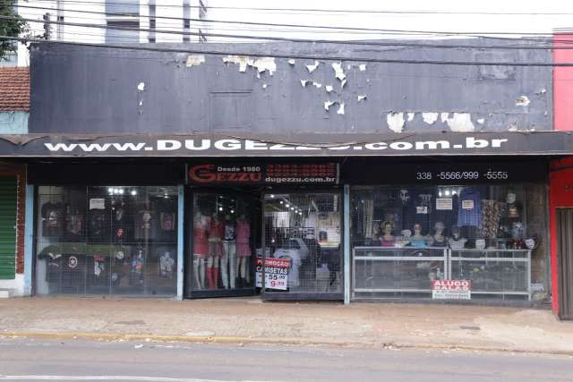 H&aacute; 40 anos de portas aberta, lojista tentou mas teve de fechar na Rui Barbosa