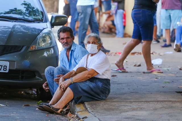 Doses acabam e vacina&ccedil;&atilde;o contra a gripe ser&aacute; retomada s&oacute; na pr&oacute;xima semana