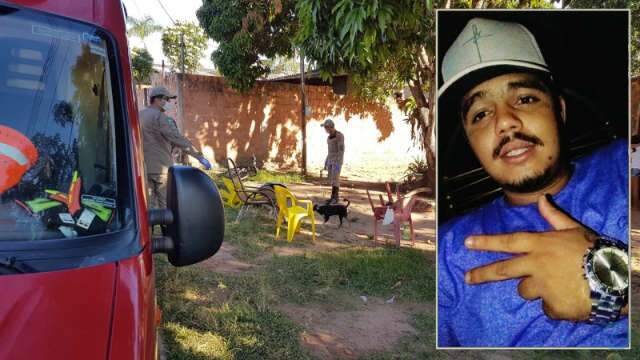 Sentado em frente de casa, homem de 33 anos &eacute; morto a tiros 