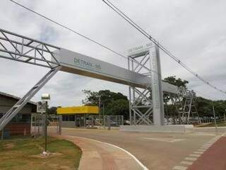 Detran vai responder clientes por-email sobre servi&ccedil;os suspensos