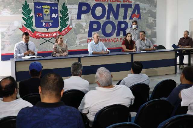 Prefeito admite reduzir regras e liberar com&eacute;rcio se v&iacute;rus n&atilde;o se espalhar