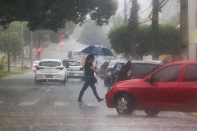 Meteorologia emite alerta de chuvas intensas para 41 munic&iacute;pios de MS