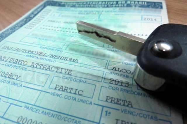 Donos de ve&iacute;culos podem pagar licenciamento por aplicativo e esperar em casa