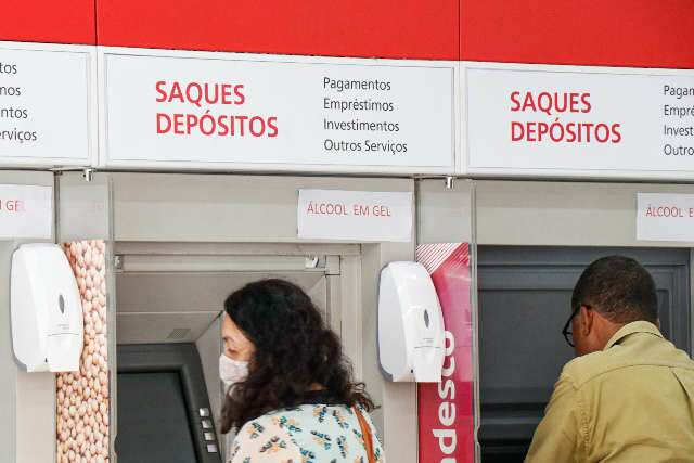 Plano de retomada da economia come&ccedil;a nesta ter&ccedil;a-feira com reabertura de bancos