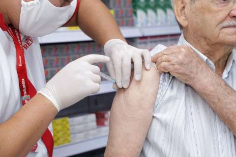 Sesau recebe mais 39 mil vacinas contra gripe e prevê retomar campanha à tarde