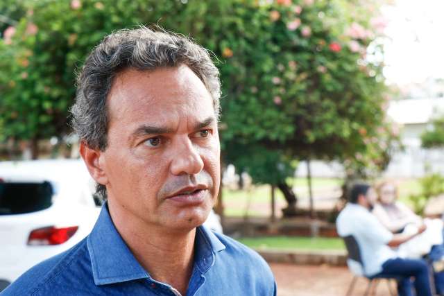 At&eacute; quarta, prefeito decide se parcela ou n&atilde;o sal&aacute;rio de servidores