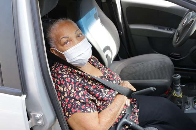 Apesar de morte, Sa&uacute;de v&ecirc; sucesso no achatamento de casos de coronav&iacute;rus