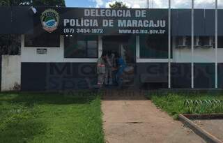 Caso foi registrado na Delegacia de Polícia Civil de Maracaju. (Foto: Robertinho/Maracaju Speed)
