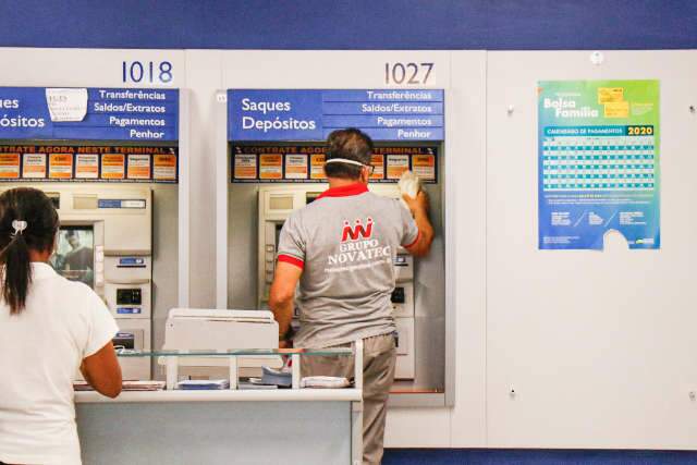 Ag&ecirc;ncia da Caixa reabre nesta ter&ccedil;a-feira das 10h &agrave;s 14h 