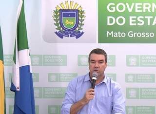 O secretário de Governo, Eduardo Ridel, fez anúncio na tarde desta quarta-feira (Foto: Reprodução/Facebook)