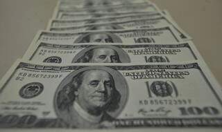 O dólar comercial encerrou a quarta-feira (1º) vendido a R$ 5,261. (Foto: Marcello Casal Jr/Agência Brasil)