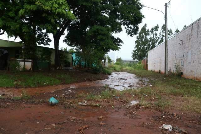 Prefeitura compra mais de R$ 9 milh&otilde;es em material para cascalhamento