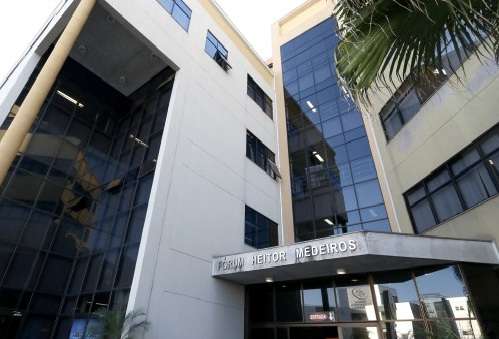 Seis anos ap&oacute;s perder prova por causa de voo, rapaz &eacute; indenizado em R$ 4 mil