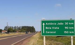 Motociclista é encontrado morto horas depois de cair em barranco na MS-384 Motociclista é encontrado morto horas depois de cair em barranco na MS-384
