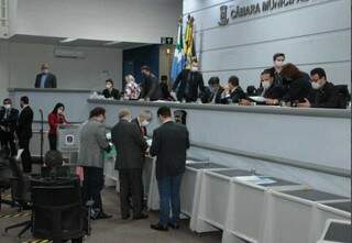 Vereadores de Campo Grande durante sessão fechada ao público(Foto: Divulgação)