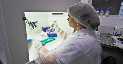 Secretaria de Saúde projeta compra de mais 10 mil testes para novo coronavírus
