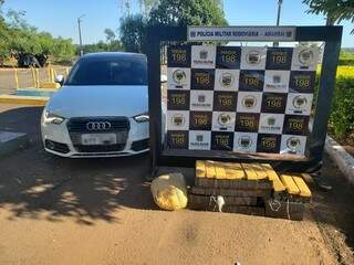 Traficantes abandonam Audi roubado com 100 quilos de maconha na MS-156