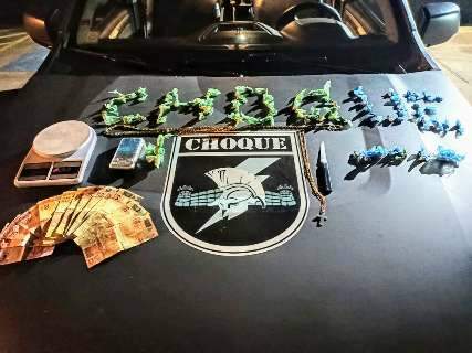 Homem descumpre toque de recolher e acaba preso por tr&aacute;fico de drogas 