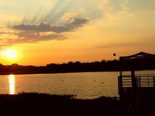 Pôr do sol no Pantanal, região turística de Mato Grosso do Sul. (Foto: Visit Pantanal)