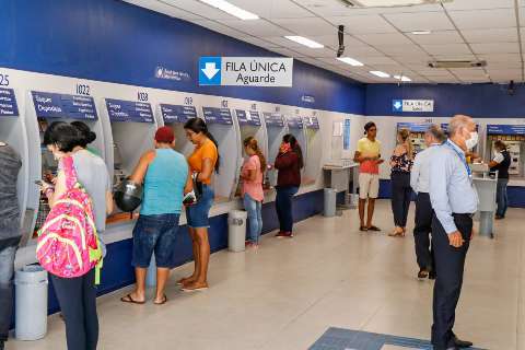 Agenda da Caixa prevê saque emergencial a partir do dia 27