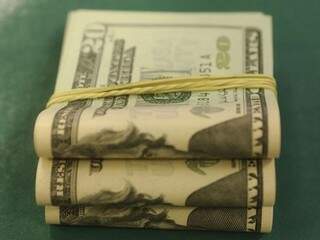 D&oacute;lar sobe pelo segundo dia seguido e fecha em R$ 5,19