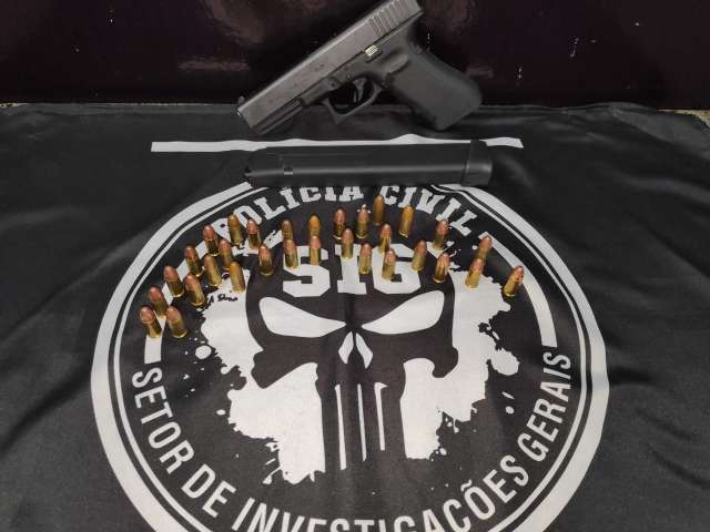 Pol&iacute;cia desmonta grupo de exterm&iacute;nio do PCC e apreende quatro pistolas