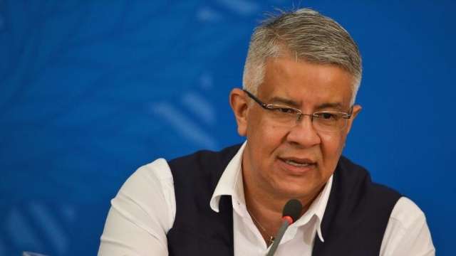 Equipe de Mandetta j&aacute; &quot;esvazia gavetas&quot; no Minist&eacute;rio da Sa&uacute;de