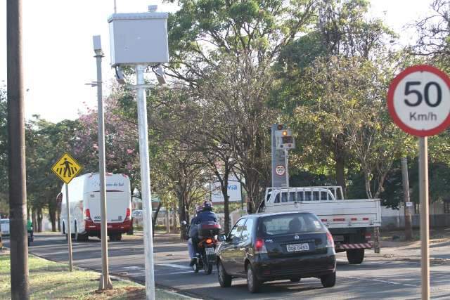 Pagamento de multas de tr&acirc;nsito n&atilde;o &eacute; prorrogado, mas pode ser parcelado