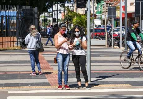 Prefeitura revoga decreto e agora só “recomenda” uso de máscaras nas ruas
