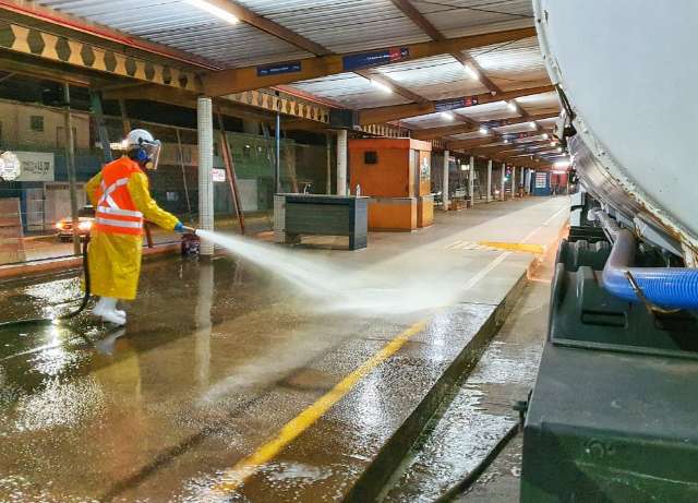Contra coronav&iacute;rus, prefeitura aplicar&aacute; &aacute;gua sanit&aacute;ria nas 7 regi&otilde;es da Capital