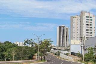 Capital ter&aacute; dia de sol com poucas nuvens, temperatura amena e baixa umidade