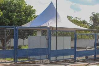 Sesau desmonta tendas de vacina&ccedil;&atilde;o e de triagem da covid-19