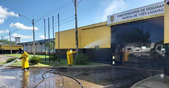 Para evitar cont&aacute;gio, pres&iacute;dios t&ecirc;m triagem e limpeza de celas