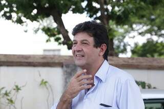 Ex-ministro Luiz Henrique Mandetta, na Esplanada Ferroviária (Foto: Kisie Ainoã)