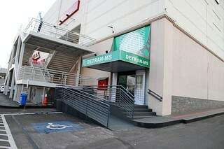 Ag&ecirc;ncias do Detran voltam a atender em shoppings