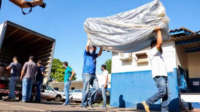 Projeto social recebe doa&ccedil;&atilde;o de 30 colch&otilde;es para comunidades carentes