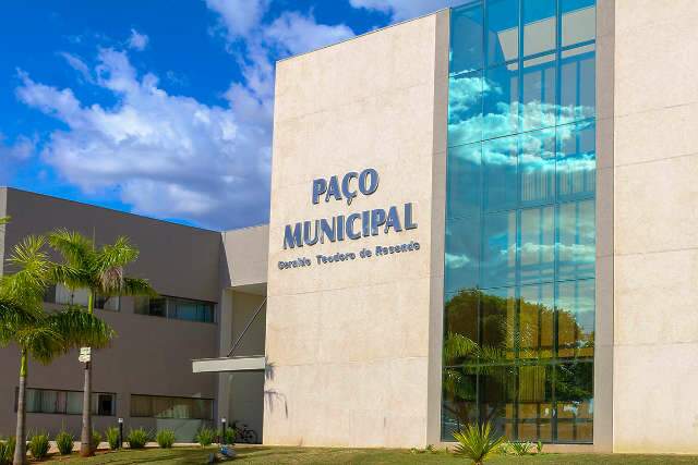 Com paciente curado de coronav&iacute;rus, munic&iacute;pio reabre academias, igrejas e bares