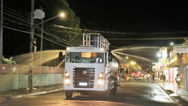 Prefeitura inicia desinfec&ccedil;&atilde;o de ruas no Aero Rancho e Coophavila 2